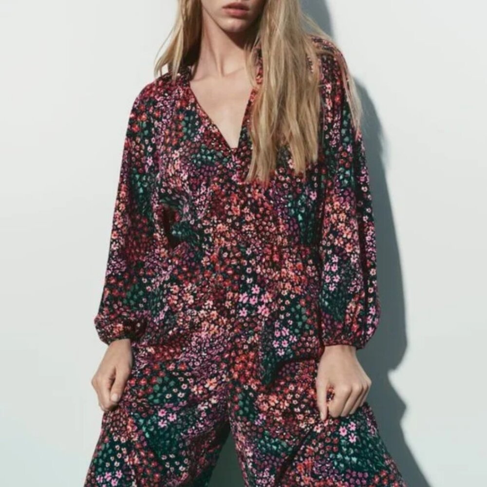 Zara Floral Print women Jumpsuit full length Size Large Elastic waist wide legs
